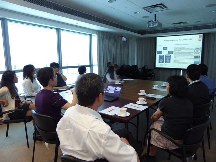 Presentation: Accelerating the Translation of New Drug Targets (Drug Projects) for Industrialization 26 May 2016 gallery photo 2